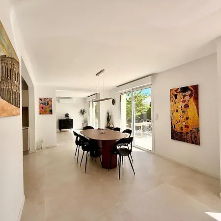 Maison Moderne, 4 Avec Piscine A Villa