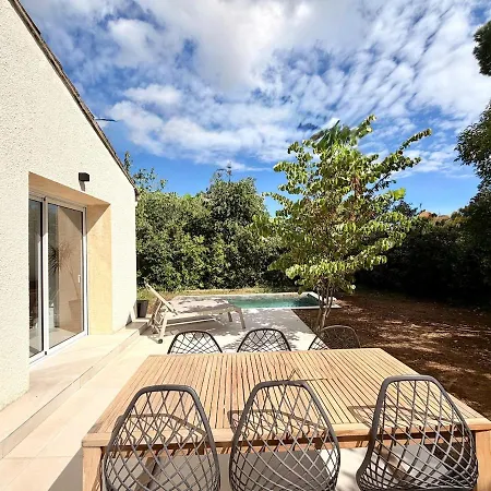 Maison Moderne, 4 Avec Piscine à